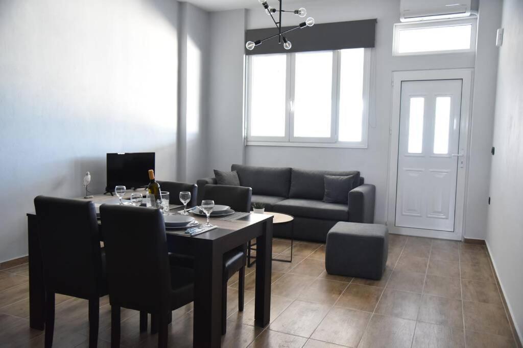 Family Apartments 4 Lechaio ภายนอก รูปภาพ