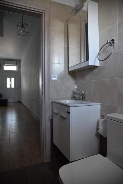Family Apartments 4 Lechaio ภายนอก รูปภาพ